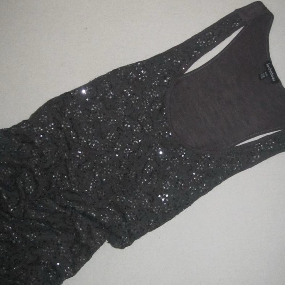 le chateau Dark Charcoal Scoop Neck Tank